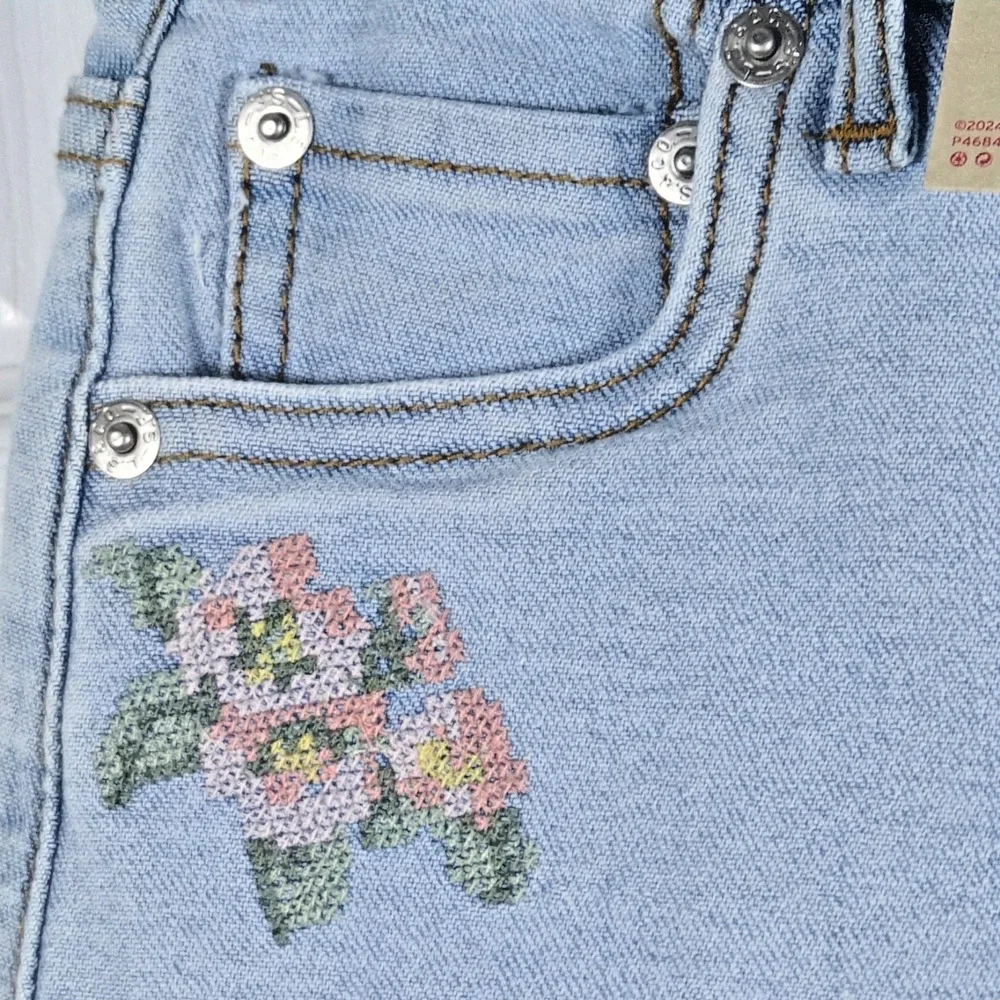 Levis levi’s girls